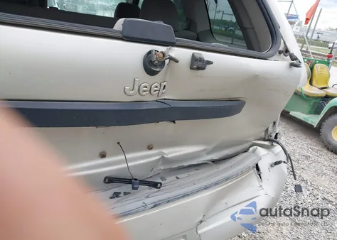 2007 Jeep Grand Cherokee Laredo z USA, uszkodzony, nr VIN 1J8GS48K07C607331